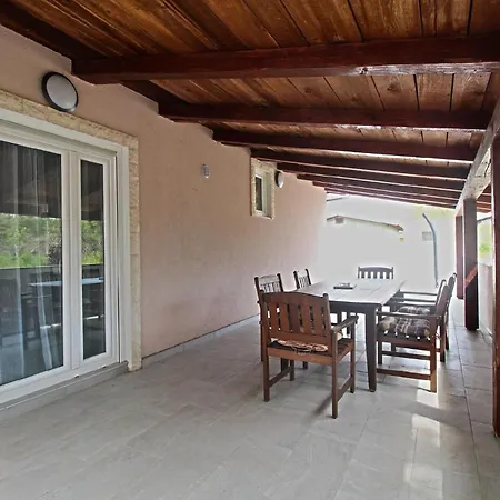 Mit Privatpool Fuer 6 Personen Ca 65 Qm In Paradiz Bei Vodnjan, Istrien Suedkueste Von Istrien