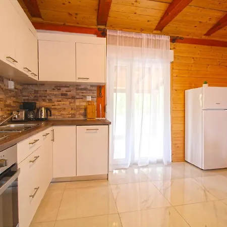 Mit Privatpool Fuer 6 Personen Ca 65 Qm In Paradiz Bei Vodnjan, Istrien Suedkueste Von Istrien Holiday home