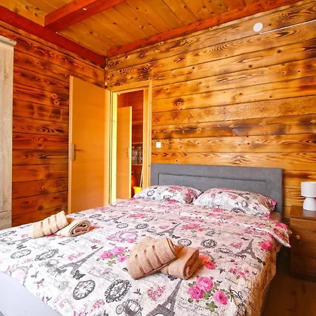 Holiday home Mit Privatpool Fuer 6 Personen Ca 65 Qm In Paradiz Bei Vodnjan, Istrien Suedkueste Von Istrien Vodnjan