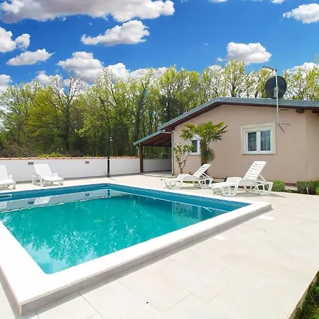 Mit Privatpool Fuer 6 Personen Ca 65 Qm In Paradiz Bei Vodnjan, Istrien Suedkueste Von Istrien Holiday home